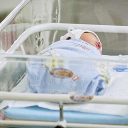 Baby in einer Kinderwunschklinik von BioTexCom in Kiew, größter Dienstleister für Reproduktionsmedizin in der Ukraine