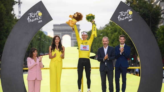 Sportschau Tour De France - 21. Etappe - Die Siegerehrung