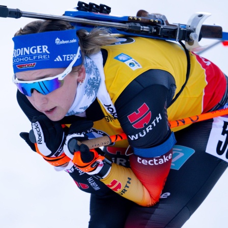 Biathletin Franziska Preuß in Aktion.