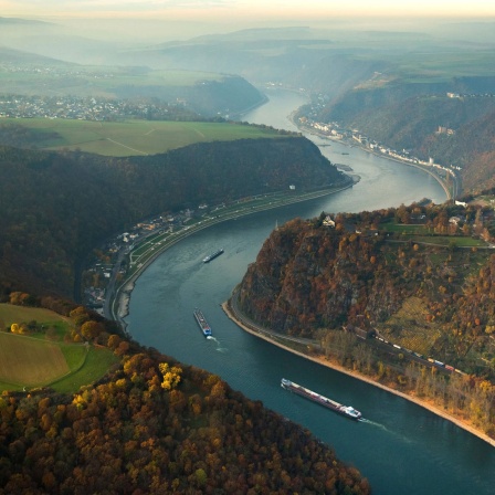 Die Loreley ,Lorelei, Schieferfelsen im UNESCO-Welterbe Oberes Mittelrheintal bei Sankt Goarshausen