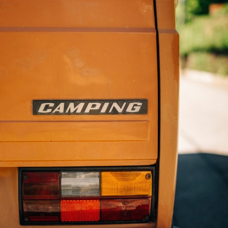Die Rückseite eines Camping-Wagens