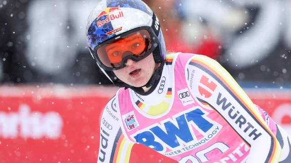 Sportschau - Super-g Der Frauen In St. Moritz - Emma Aichers Lauf