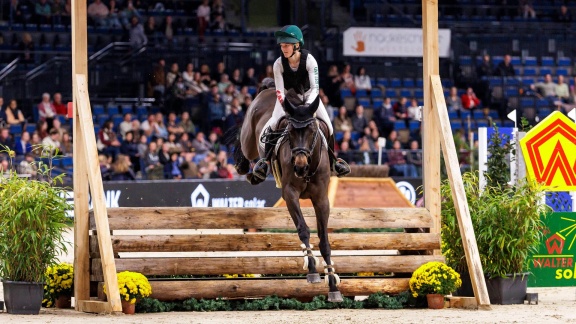 Sportschau - Jennifer Kühnle Gewinnt In Stuttgart