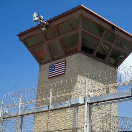 Wachturm im Gefangenenlager Guantanamo