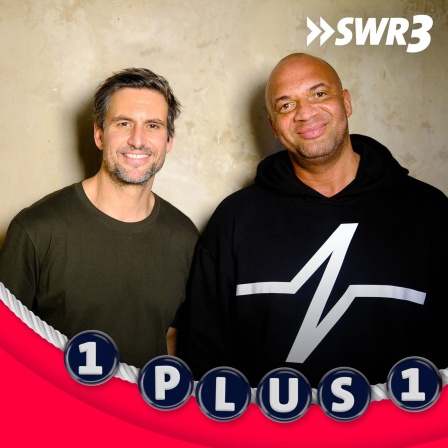 Detlef Soost und Tom Beck hinter 1 Plus 1 Freundschaftsband Cover Element