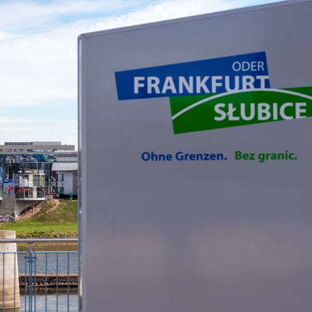 Frankfurt (Oder) - Slubice - Ohne Grenzen - Bez granic. Grenzübergang ins polnische Slubice